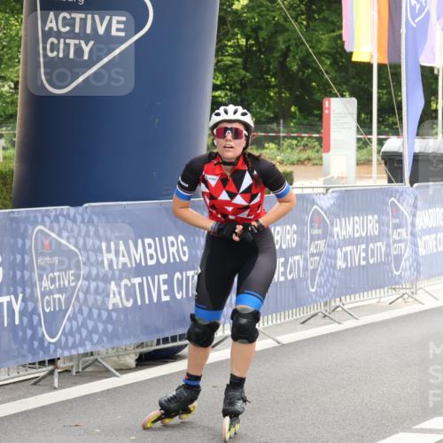 29.06.2025 - hella hamburg halbmarathon Strokosch-Dieckow http://msf.ph/oto/8178693 29.06.2025 09:20:27 Ziel 20411, 20417, 20434 meine-sportfotos.de