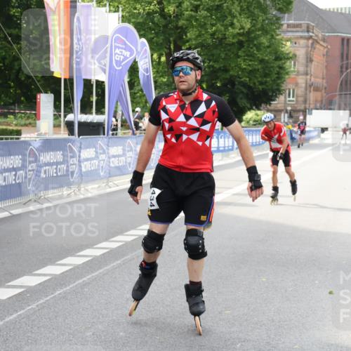 29.06.2025 - hella hamburg halbmarathon Strokosch-Dieckow http://msf.ph/oto/8178708 29.06.2025 09:20:27 Ziel 20411, 20417, 20434 meine-sportfotos.de