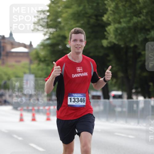 29.06.2025 - hella hamburg halbmarathon Jannik Wohlers http://msf.ph/oto/8178734 29.06.2025 09:42:26 Lombardsbrücke 5612, 7331, 7855, 9269, 11078, 11228, 12360, 13346, 13872, 13913, 14753, 14836, 17614, 18740, 19041, 19042, 19050, 19076, 19078 meine-sportfotos.de