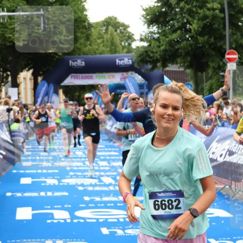 29.06.2025 - hella hamburg halbmarathon Zöllner http://msf.ph/oto/8178794 29.06.2025 10:39:08 Ziel 1164, 1445, 1803, 2262, 4359, 4759, 6682, 6686, 6687, 11447, 11619, 12137, 15556, 16656, 16820, 18734, 19151 meine-sportfotos.de