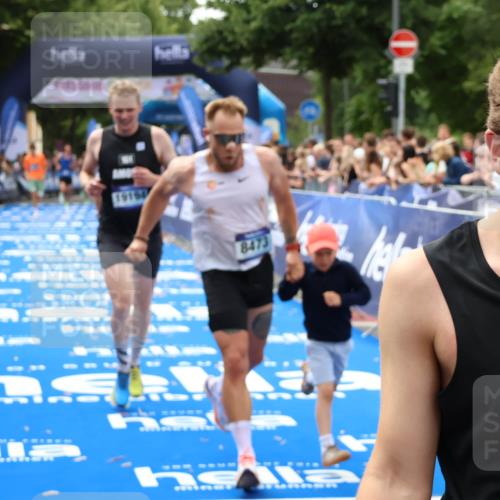 29.06.2025 - hella hamburg halbmarathon Zöllner http://msf.ph/oto/8178808 29.06.2025 10:29:17 Ziel 8473, 12287, 12337, 14395, 19194 meine-sportfotos.de