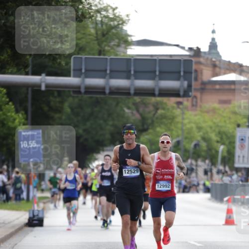 29.06.2025 - hella hamburg halbmarathon Jannik Wohlers http://msf.ph/oto/8178825 29.06.2025 09:42:28 Lombardsbrücke 5612, 7331, 7855, 9269, 11078, 11228, 12360, 12529, 12992, 13346, 14753, 14836, 17614, 18740, 19041, 19042, 19050, 19076, 19078 meine-sportfotos.de