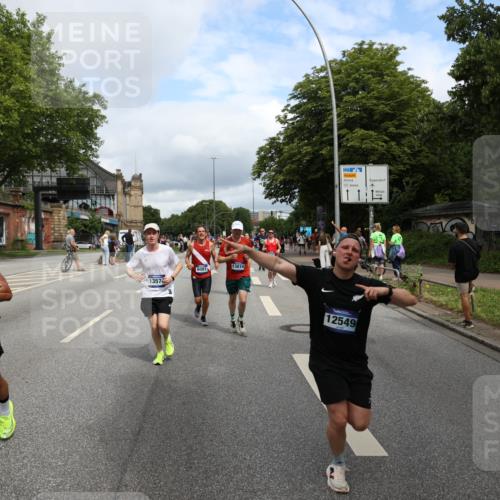 29.06.2025 - hella hamburg halbmarathon Yannick Fuchs http://msf.ph/oto/8178858 29.06.2025 10:42:34 20KM 1086, 1320, 1537, 1884, 1914, 2442, 3213, 3747, 4324, 4711, 5362, 6081, 6377, 6923, 7367, 8216, 8916, 9482, 9538, 9638, 10000, 11211, 11467, 12149, 12549, 12747, 12840, 13570, 13614, 14797, 14814, 14990, 15309, 15573, 15590, 15629, 15735, 15917, 16094, 16149, 16269, 16414, 16766, 17007, 17127, 18206, 18251, 18476, 18790, 18836, 18923, 19198 meine-sportfotos.de
