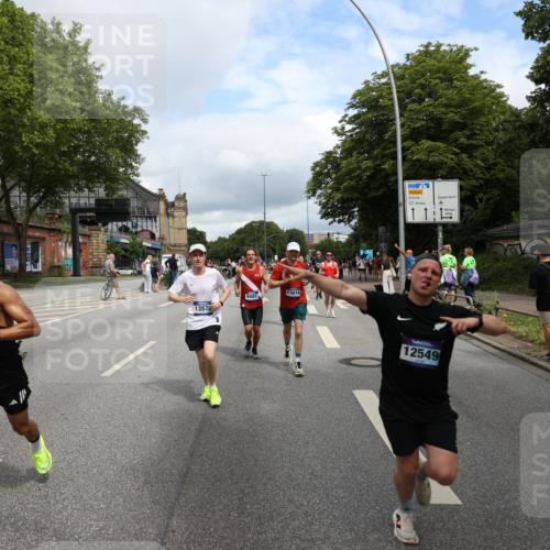 29.06.2025 - hella hamburg halbmarathon Yannick Fuchs http://msf.ph/oto/8178871 29.06.2025 10:42:35 20KM 1086, 1320, 1537, 1884, 1914, 2442, 3213, 3747, 4324, 4711, 5362, 6081, 6377, 6923, 7367, 8216, 8916, 9482, 9538, 9638, 10000, 11467, 12149, 12549, 12747, 12840, 13570, 13614, 14192, 14797, 14814, 14990, 15309, 15573, 15590, 15629, 15735, 15917, 15981, 16094, 16149, 16269, 16414, 16766, 17007, 17127, 18206, 18251, 18476, 18790, 18923, 19198 meine-sportfotos.de