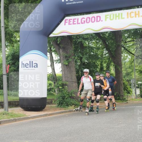 29.06.2025 - hella hamburg halbmarathon KatJ http://msf.ph/oto/8179005 29.06.2025 09:22:06 Zwischen KM18-KM19  meine-sportfotos.de
