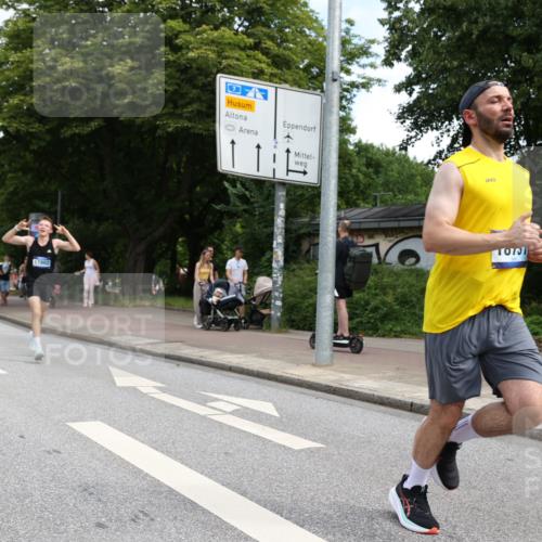 29.06.2025 - hella hamburg halbmarathon Yannick Fuchs http://msf.ph/oto/8179022 29.06.2025 10:28:25 20KM 1053, 1396, 1959, 2243, 2836, 4246, 4602, 5193, 8312, 8956, 11227, 12595, 13618, 14289, 14310, 14466, 14784, 14975, 15268, 15326, 15887, 16724, 16755, 16931, 17191, 17802, 18455, 18731, 18854 meine-sportfotos.de