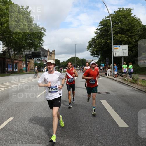 29.06.2025 - hella hamburg halbmarathon Yannick Fuchs http://msf.ph/oto/8179027 29.06.2025 10:42:35 20KM 1086, 1320, 1537, 1884, 1914, 2442, 3213, 3747, 4324, 4711, 5362, 6081, 6377, 6923, 7367, 8216, 8916, 9482, 9538, 9638, 10000, 11467, 12149, 12549, 12747, 12840, 13570, 13614, 14192, 14797, 14814, 14990, 15309, 15573, 15590, 15629, 15735, 15917, 15981, 16094, 16149, 16269, 16414, 16766, 17007, 17127, 18206, 18251, 18476, 18790, 18923, 19198 meine-sportfotos.de