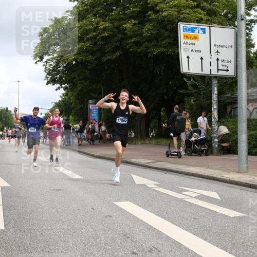 29.06.2025 - hella hamburg halbmarathon Yannick Fuchs http://msf.ph/oto/8179065 29.06.2025 10:28:25 20KM 1053, 1396, 1959, 2243, 2836, 4246, 4602, 5193, 8312, 8956, 11227, 12595, 13618, 14289, 14310, 14466, 14784, 14975, 15268, 15326, 15887, 16724, 16755, 16931, 17191, 17802, 18455, 18731, 18854 meine-sportfotos.de