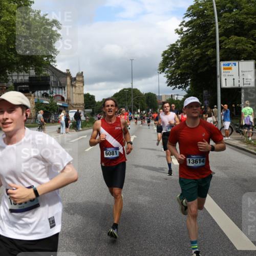 29.06.2025 - hella hamburg halbmarathon Yannick Fuchs http://msf.ph/oto/8179091 29.06.2025 10:42:36 20KM 1086, 1320, 1537, 1884, 1914, 2442, 3213, 3747, 4324, 4711, 5362, 6081, 6377, 6923, 7367, 8216, 8916, 9482, 9538, 9638, 10000, 11467, 12149, 12549, 12747, 12840, 13570, 13614, 14192, 14797, 14814, 14990, 15309, 15573, 15590, 15629, 15735, 15917, 15981, 16094, 16149, 16269, 16414, 16766, 17007, 17127, 18206, 18251, 18476, 18790, 18815, 18923, 19198 meine-sportfotos.de
