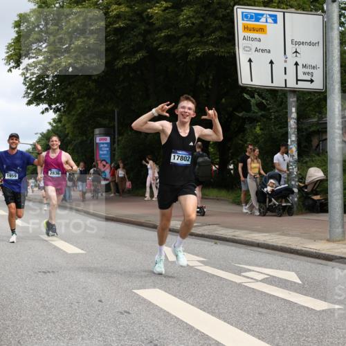 29.06.2025 - hella hamburg halbmarathon Yannick Fuchs http://msf.ph/oto/8179118 29.06.2025 10:28:26 20KM 1053, 1396, 1959, 2243, 2836, 4246, 4602, 5193, 8312, 8956, 11227, 12595, 13618, 14289, 14310, 14466, 14784, 14975, 15268, 15326, 15887, 16724, 16755, 16931, 17191, 17802, 18455, 18731, 18854 meine-sportfotos.de