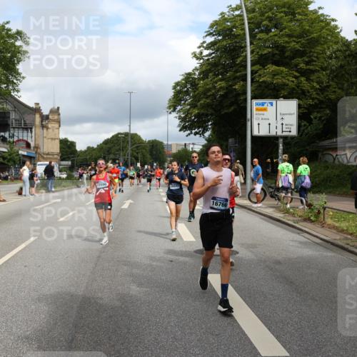 29.06.2025 - hella hamburg halbmarathon Yannick Fuchs http://msf.ph/oto/8179119 29.06.2025 10:42:37 20KM 1086, 1320, 1537, 1884, 1914, 2442, 3213, 3747, 4324, 4711, 5362, 5421, 6081, 6377, 6923, 7367, 8216, 8916, 9482, 9538, 9638, 10000, 11467, 12149, 12549, 12747, 12840, 13570, 13614, 14192, 14797, 14814, 14990, 15573, 15590, 15629, 15735, 15917, 15981, 16094, 16149, 16269, 16414, 16766, 17007, 17127, 18251, 18476, 18790, 18815, 18923, 19198 meine-sportfotos.de
