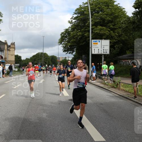 29.06.2025 - hella hamburg halbmarathon Yannick Fuchs http://msf.ph/oto/8179138 29.06.2025 10:42:37 20KM 1086, 1320, 1537, 1884, 1914, 2442, 3213, 3747, 4324, 4711, 5362, 5421, 6081, 6377, 6923, 7367, 8216, 8916, 9482, 9538, 9638, 10000, 11467, 12149, 12549, 12747, 12840, 13570, 13614, 14192, 14797, 14814, 14990, 15573, 15590, 15629, 15735, 15917, 15981, 16094, 16149, 16269, 16414, 16766, 17007, 17127, 18251, 18476, 18790, 18815, 18923, 19198 meine-sportfotos.de
