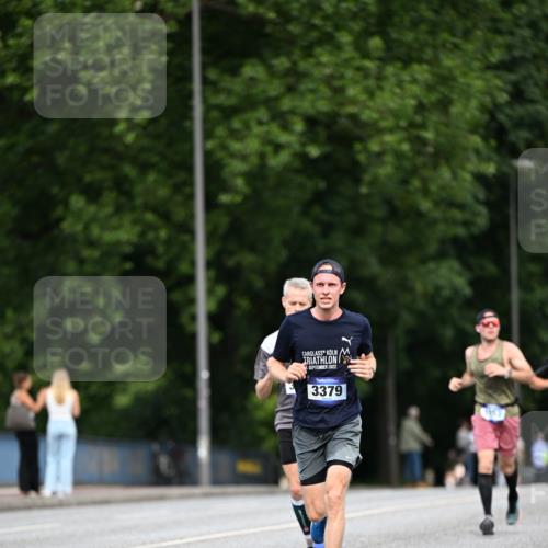 29.06.2025 - hella hamburg halbmarathon Dr. Thomas Lammeyer http://msf.ph/oto/8179200 29.06.2025 09:47:08 Kennedybrücke 1122, 1953, 2483, 3189, 3379, 5308, 8318, 8376, 9079, 9804, 10351, 11150 meine-sportfotos.de