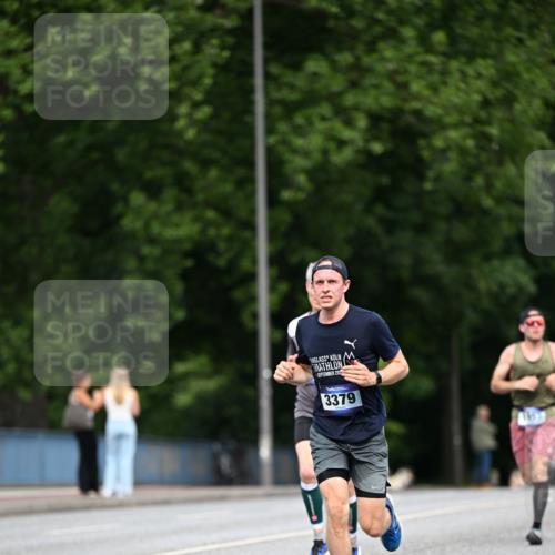 29.06.2025 - hella hamburg halbmarathon Dr. Thomas Lammeyer http://msf.ph/oto/8179238 29.06.2025 09:47:09 Kennedybrücke 1122, 1953, 2483, 3189, 3379, 5308, 8318, 8376, 9079, 9804, 10351, 11150 meine-sportfotos.de
