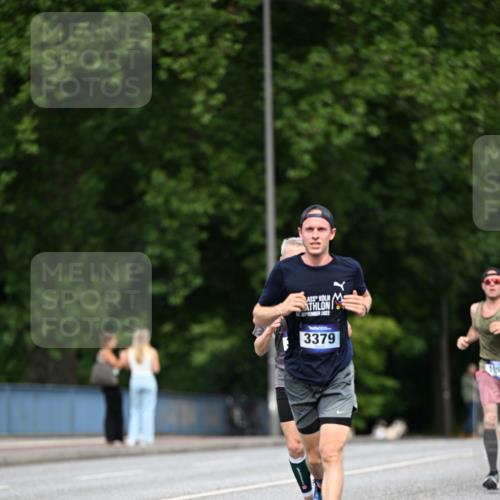 29.06.2025 - hella hamburg halbmarathon Dr. Thomas Lammeyer http://msf.ph/oto/8179282 29.06.2025 09:47:09 Kennedybrücke 1122, 1953, 2483, 3189, 3379, 5308, 8318, 8376, 9079, 9804, 10351, 11150 meine-sportfotos.de