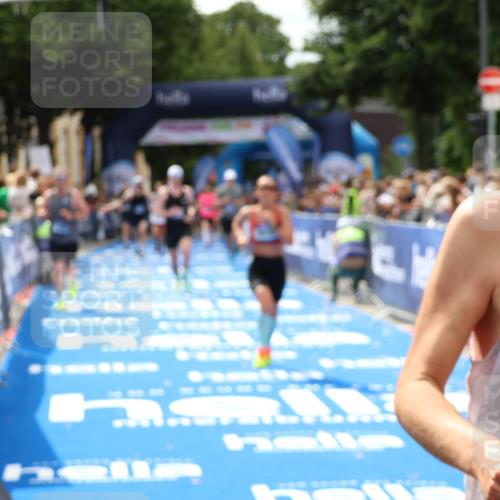 29.06.2025 - hella hamburg halbmarathon Zöllner http://msf.ph/oto/8179413 29.06.2025 10:39:26 Ziel 2546, 2972, 6037, 6152, 8346, 12335, 12372, 14359, 15013, 15866 meine-sportfotos.de