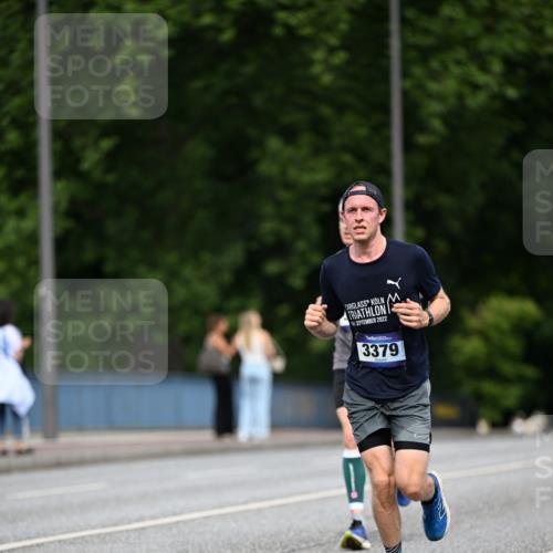 29.06.2025 - hella hamburg halbmarathon Dr. Thomas Lammeyer http://msf.ph/oto/8179427 29.06.2025 09:47:10 Kennedybrücke 1122, 1953, 2483, 3189, 3379, 5308, 9079, 9804, 10351, 11150 meine-sportfotos.de