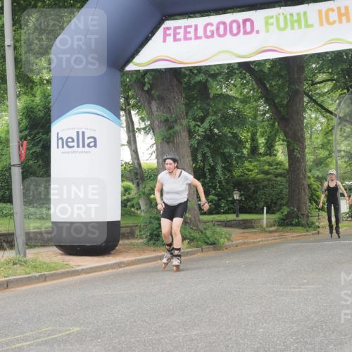 29.06.2025 - hella hamburg halbmarathon KatJ http://msf.ph/oto/8179537 29.06.2025 09:22:23 Zwischen KM18-KM19  meine-sportfotos.de
