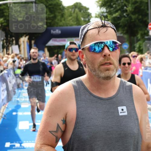 29.06.2025 - hella hamburg halbmarathon Zöllner http://msf.ph/oto/8179685 29.06.2025 10:39:32 Ziel 1343, 2546, 2972, 6152, 7152, 7154, 8346, 9116, 9265, 12335, 12372, 15013, 15336, 15965 meine-sportfotos.de