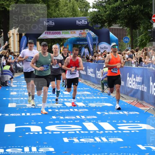 29.06.2025 - hella hamburg halbmarathon Zöllner http://msf.ph/oto/8179699 29.06.2025 10:30:08 Ziel 2689, 3189, 8190, 9634, 10270, 12308, 15507, 15672, 17768 meine-sportfotos.de
