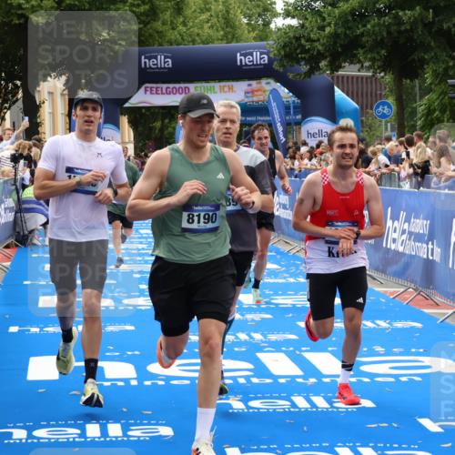 29.06.2025 - hella hamburg halbmarathon Zöllner http://msf.ph/oto/8179734 29.06.2025 10:30:10 Ziel 1758, 2689, 3189, 8190, 8323, 9634, 10270, 12308, 15507, 17768 meine-sportfotos.de