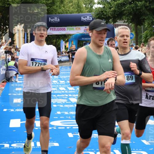 29.06.2025 - hella hamburg halbmarathon Zöllner http://msf.ph/oto/8179755 29.06.2025 10:30:10 Ziel 1758, 2689, 3189, 8190, 8323, 9634, 10270, 12308, 15507, 17768 meine-sportfotos.de