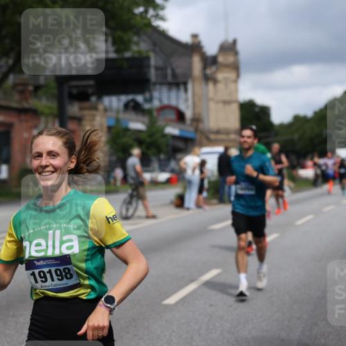 29.06.2025 - hella hamburg halbmarathon Yannick Fuchs http://msf.ph/oto/8179842 29.06.2025 10:42:46 20KM 1086, 1163, 1176, 1537, 1884, 1892, 1914, 2442, 3213, 4711, 5421, 6377, 6923, 7367, 8216, 8889, 8916, 9482, 9638, 9770, 10000, 11451, 11467, 12149, 12534, 12840, 14192, 14511, 14814, 14990, 15573, 15784, 15917, 15981, 16094, 16269, 17007, 17127, 17982, 18251, 18815, 18923, 19198 meine-sportfotos.de