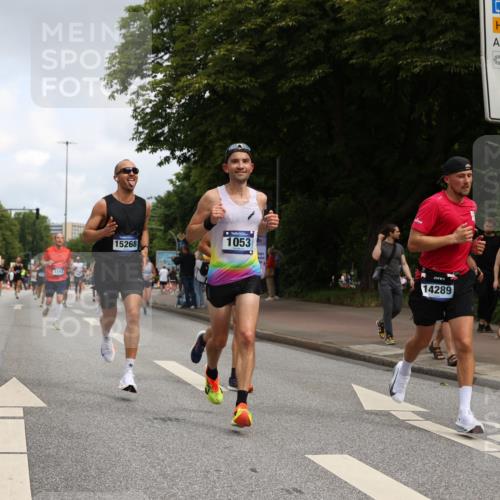 29.06.2025 - hella hamburg halbmarathon Yannick Fuchs http://msf.ph/oto/8179911 29.06.2025 10:28:35 20KM 1053, 1396, 1743, 2243, 2836, 4246, 5193, 8312, 9345, 10865, 11227, 12595, 13066, 13493, 13494, 13618, 14289, 14310, 14784, 15268, 15326, 15887, 16243, 16724, 16755, 17191, 17489, 18099, 18906 meine-sportfotos.de