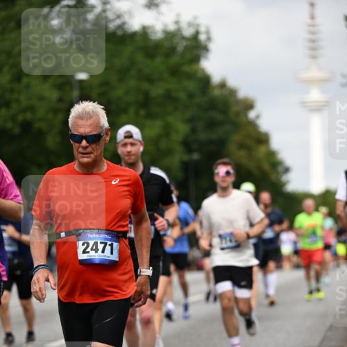 29.06.2025 - hella hamburg halbmarathon Dr. Thomas Lammeyer http://msf.ph/oto/8179989 29.06.2025 10:10:20 Kennedybrücke 1229, 1830, 1842, 1936, 2471, 2624, 3062, 4169, 4542, 5431, 6014, 7741, 8049, 8290, 8744, 8909, 9917, 10214, 10781 meine-sportfotos.de