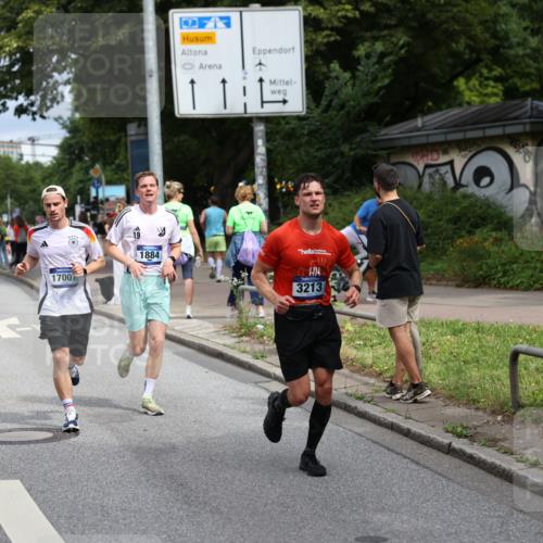 29.06.2025 - hella hamburg halbmarathon Yannick Fuchs http://msf.ph/oto/8180008 29.06.2025 10:42:48 20KM 1086, 1163, 1176, 1537, 1884, 1892, 1914, 2442, 3213, 4711, 5421, 6377, 6923, 7367, 8216, 8889, 8916, 9348, 9482, 9638, 9770, 10000, 11451, 11467, 12149, 12534, 12690, 12840, 13962, 14033, 14192, 14511, 14814, 14990, 15784, 15917, 15981, 16094, 16269, 17007, 17127, 17395, 17855, 17982, 18251, 18815, 18923, 19198 meine-sportfotos.de