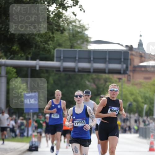 29.06.2025 - hella hamburg halbmarathon Jannik Wohlers http://msf.ph/oto/8180034 29.06.2025 09:42:35 Lombardsbrücke 4338, 5612, 7331, 7855, 9097, 11228, 11994, 12341, 12529, 12992, 13346, 14728, 14753, 18740, 19076 meine-sportfotos.de