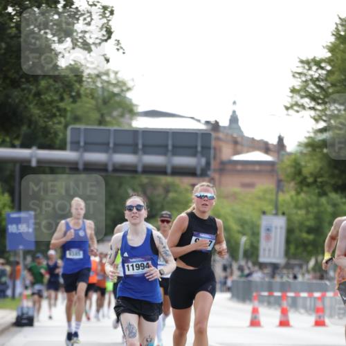 29.06.2025 - hella hamburg halbmarathon Jannik Wohlers http://msf.ph/oto/8180151 29.06.2025 09:42:35 Lombardsbrücke 4338, 5612, 7331, 7855, 9097, 11228, 11994, 12341, 12529, 12992, 13346, 14728, 14753, 18740, 19076 meine-sportfotos.de