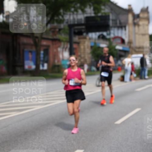 29.06.2025 - hella hamburg halbmarathon Yannick Fuchs http://msf.ph/oto/8180178 29.06.2025 10:42:50 20KM 1086, 1163, 1176, 1537, 1884, 1892, 2442, 3213, 4711, 5421, 6377, 6389, 6923, 8216, 8889, 8916, 9348, 9482, 9638, 9770, 10000, 11451, 11467, 12149, 12534, 12690, 12840, 13962, 14033, 14192, 14511, 14814, 14990, 15784, 15917, 15981, 16094, 16269, 17007, 17127, 17395, 17745, 17855, 17982, 18251, 18815, 18923, 19198 meine-sportfotos.de