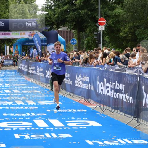 29.06.2025 - hella hamburg halbmarathon Zöllner http://msf.ph/oto/8180214 29.06.2025 10:30:58 Ziel 7880, 16508 meine-sportfotos.de