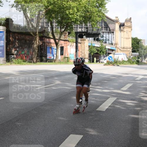 29.06.2025 - hella hamburg halbmarathon Yannick Fuchs http://msf.ph/oto/8180318 29.06.2025 09:07:28 20KM 1, 1 meine-sportfotos.de
