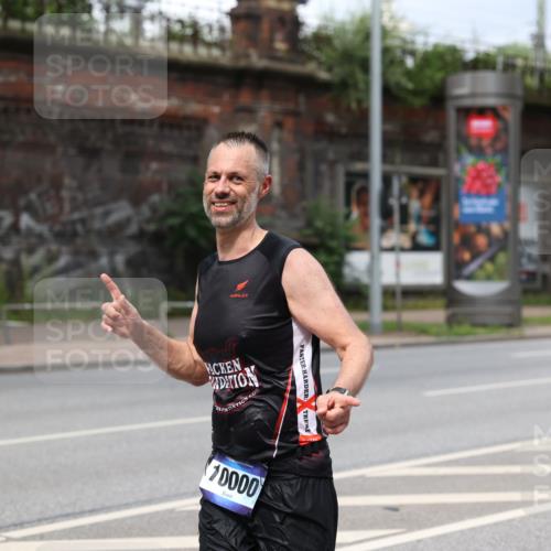 29.06.2025 - hella hamburg halbmarathon Yannick Fuchs http://msf.ph/oto/8180342 29.06.2025 10:42:53 20KM 1163, 1176, 1537, 1884, 1892, 2442, 3213, 3985, 4711, 5421, 6389, 6923, 8889, 8916, 9348, 9638, 9770, 10000, 11451, 11467, 12149, 12534, 12690, 12840, 13962, 14033, 14192, 14511, 14990, 15784, 15917, 15981, 16094, 17007, 17127, 17395, 17745, 17855, 17982, 18251, 18598, 18815, 18923 meine-sportfotos.de