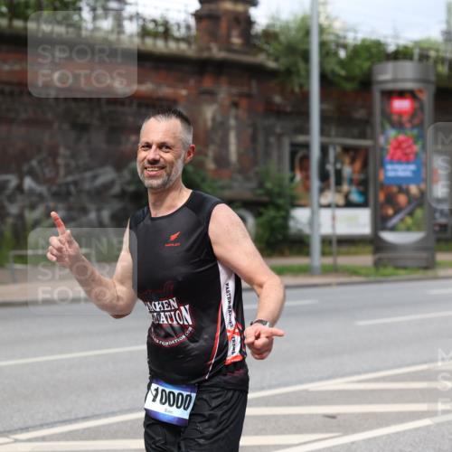 29.06.2025 - hella hamburg halbmarathon Yannick Fuchs http://msf.ph/oto/8180359 29.06.2025 10:42:53 20KM 1163, 1176, 1537, 1884, 1892, 2442, 3213, 3985, 4711, 5421, 6389, 6923, 8889, 8916, 9348, 9638, 9770, 10000, 11451, 11467, 12149, 12534, 12690, 12840, 13962, 14033, 14192, 14511, 14990, 15784, 15917, 15981, 16094, 17007, 17127, 17395, 17745, 17855, 17982, 18251, 18598, 18815, 18923 meine-sportfotos.de