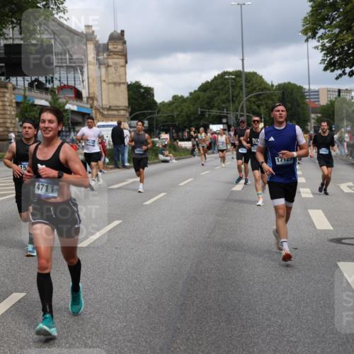 29.06.2025 - hella hamburg halbmarathon Yannick Fuchs http://msf.ph/oto/8180401 29.06.2025 10:42:55 20KM 1163, 1176, 1537, 1884, 1892, 2260, 3213, 3985, 4711, 5421, 6389, 6923, 8889, 9348, 9638, 9661, 9770, 10000, 11451, 11467, 12149, 12534, 12690, 12840, 13009, 13183, 13450, 13962, 14033, 14192, 14511, 14990, 15384, 15784, 15917, 15981, 17007, 17127, 17395, 17745, 17855, 17982, 18251, 18598, 18815 meine-sportfotos.de