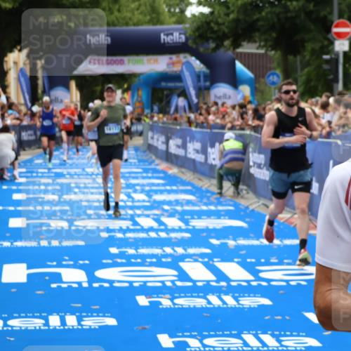 29.06.2025 - hella hamburg halbmarathon Zöllner http://msf.ph/oto/8180414 29.06.2025 10:31:13 Ziel 3201, 10017, 10298, 10929, 12232, 13754, 18177 meine-sportfotos.de