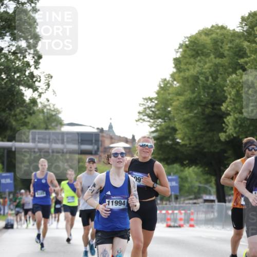29.06.2025 - hella hamburg halbmarathon Jannik Wohlers http://msf.ph/oto/8180442 29.06.2025 09:42:37 Lombardsbrücke 4338, 5301, 9097, 9385, 11228, 11994, 12341, 12529, 12992, 13346, 14728, 18037, 18740, 19076 meine-sportfotos.de