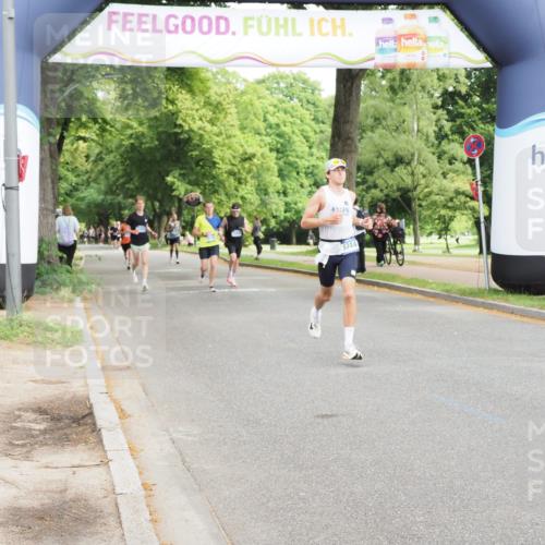 29.06.2025 - hella hamburg halbmarathon MichiJ http://msf.ph/oto/8180451 29.06.2025 10:17:12 Zwischen KM18-KM19 1065, 5344, 9097, 15136 meine-sportfotos.de
