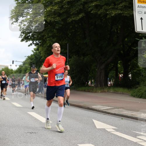 29.06.2025 - hella hamburg halbmarathon Yannick Fuchs http://msf.ph/oto/8180468 29.06.2025 10:28:38 20KM 1053, 1396, 1743, 2243, 2879, 4246, 5193, 6305, 8312, 9345, 10865, 11227, 12595, 13066, 13493, 13494, 13618, 13771, 14289, 14310, 14549, 14784, 15268, 15326, 15887, 16148, 16243, 16724, 16755, 17191, 17489, 18099, 18906 meine-sportfotos.de