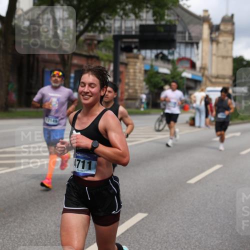29.06.2025 - hella hamburg halbmarathon Yannick Fuchs http://msf.ph/oto/8180490 29.06.2025 10:42:56 20KM 1163, 1176, 1537, 1884, 1892, 2260, 3213, 3985, 4711, 4847, 4890, 5421, 6389, 6923, 8889, 9348, 9661, 9770, 10000, 11451, 11467, 12149, 12534, 12690, 12840, 13009, 13183, 13450, 13962, 14033, 14192, 14511, 14990, 15384, 15784, 15917, 15981, 17007, 17127, 17395, 17745, 17855, 17982, 18251, 18598, 18815, 18887 meine-sportfotos.de