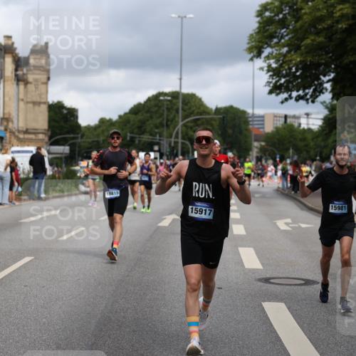 29.06.2025 - hella hamburg halbmarathon Yannick Fuchs http://msf.ph/oto/8180699 29.06.2025 10:42:58 20KM 1163, 1176, 1537, 1892, 2260, 3985, 4711, 4847, 4890, 5421, 6389, 6923, 8889, 9348, 9661, 9770, 10000, 11451, 12149, 12534, 12690, 12840, 13009, 13183, 13450, 13962, 14033, 14192, 14511, 14990, 15384, 15784, 15917, 15981, 16592, 17127, 17395, 17745, 17855, 17982, 18251, 18598, 18815, 18887 meine-sportfotos.de