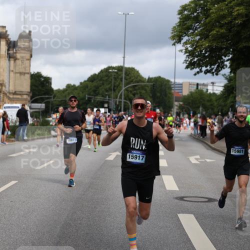 29.06.2025 - hella hamburg halbmarathon Yannick Fuchs http://msf.ph/oto/8180710 29.06.2025 10:42:58 20KM 1163, 1176, 1537, 1892, 2260, 3985, 4711, 4847, 4890, 5421, 6389, 6923, 8889, 9348, 9661, 9770, 10000, 11451, 12149, 12534, 12690, 12840, 13009, 13183, 13450, 13962, 14033, 14192, 14511, 14990, 15384, 15784, 15917, 15981, 16592, 17127, 17395, 17745, 17855, 17982, 18251, 18598, 18815, 18887 meine-sportfotos.de
