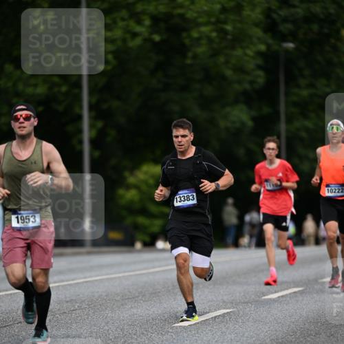 29.06.2025 - hella hamburg halbmarathon Dr. Thomas Lammeyer http://msf.ph/oto/8180718 29.06.2025 09:47:12 Kennedybrücke 1122, 1953, 2483, 3189, 3379, 5308, 9079, 10351, 11150 meine-sportfotos.de
