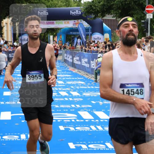 29.06.2025 - hella hamburg halbmarathon Zöllner http://msf.ph/oto/8180750 29.06.2025 10:31:26 Ziel 3955, 14548, 19118 meine-sportfotos.de