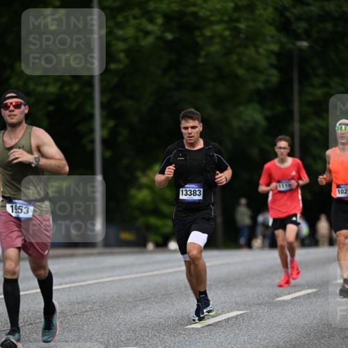 29.06.2025 - hella hamburg halbmarathon Dr. Thomas Lammeyer http://msf.ph/oto/8180757 29.06.2025 09:47:13 Kennedybrücke 1122, 1953, 2483, 3189, 3379, 5308, 5344, 7231, 7793, 9079, 10173, 10351, 11150 meine-sportfotos.de