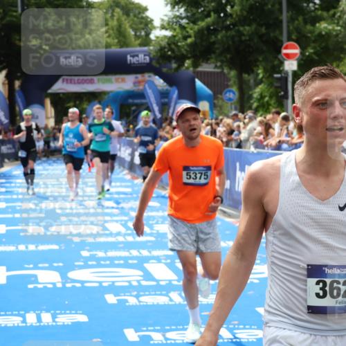 29.06.2025 - hella hamburg halbmarathon Zöllner http://msf.ph/oto/8180772 29.06.2025 10:40:06 Ziel 2826, 5050, 5375, 6080, 8467, 8933, 12091, 13514, 15424, 17973 meine-sportfotos.de