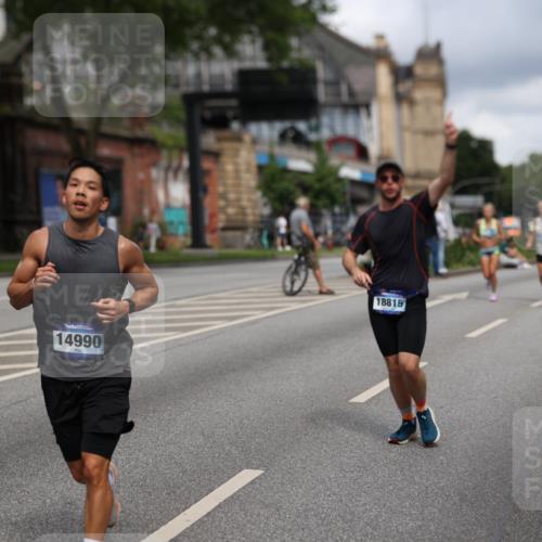 29.06.2025 - hella hamburg halbmarathon Yannick Fuchs http://msf.ph/oto/8180791 29.06.2025 10:42:59 20KM 1163, 1176, 1537, 1892, 2260, 3985, 4711, 4847, 4890, 5421, 6389, 6923, 8889, 9348, 9661, 9770, 10000, 11451, 12149, 12534, 12690, 12840, 13009, 13183, 13450, 13962, 14033, 14192, 14511, 14990, 15384, 15784, 15917, 15981, 16592, 17127, 17395, 17745, 17855, 17982, 18251, 18598, 18815, 18887 meine-sportfotos.de